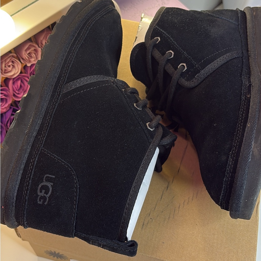 Women’s UGG Classic Black Neumel Chukka Boot